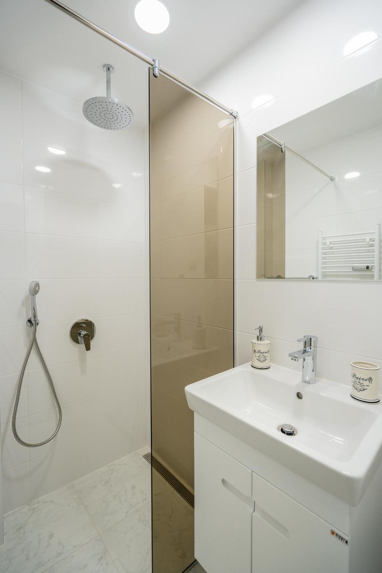 Apartament Location New & Spacious 3 Bdr Medical Academy Sofia