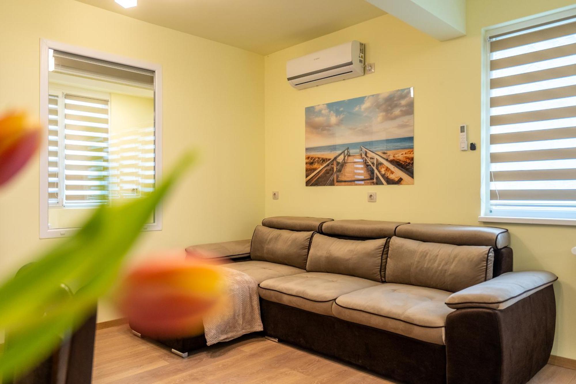 Apartament Location New & Spacious 3 Bdr Medical Academy *