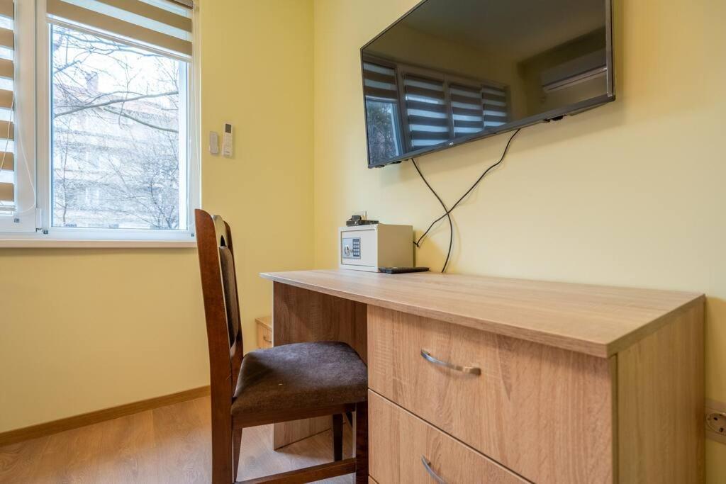 Location New & Spacious 3 Bdr Medical Academy Sofia