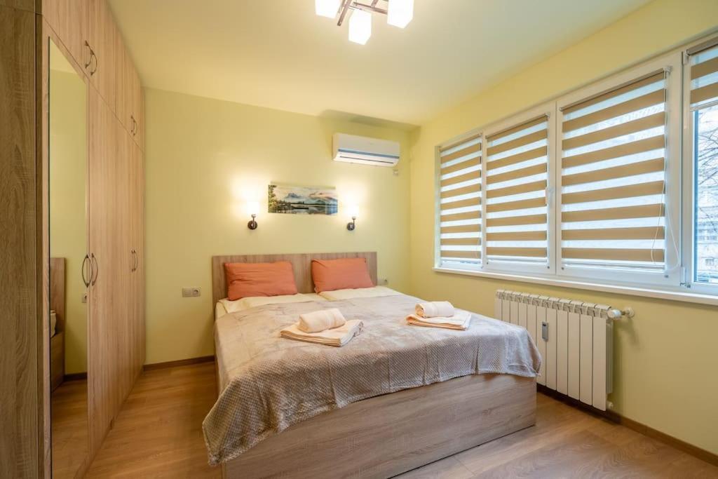Apartament Location New & Spacious 3 Bdr Medical Academy