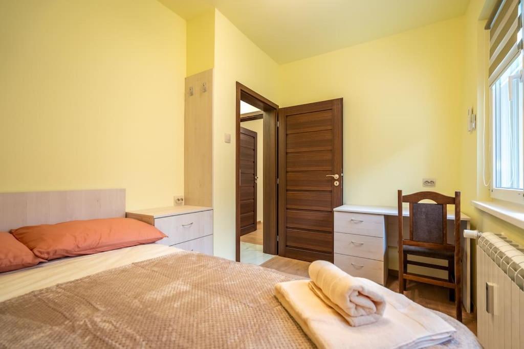 Apartament Location New & Spacious 3 Bdr Medical Academy